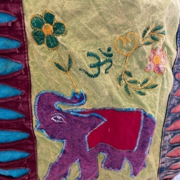 Nepalese Boho Crossbody Sac - Picture 14 of 16